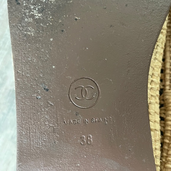 CHANEL Lambskin Leather & Woven Raffia Espadrilles - Picture 8 of 8